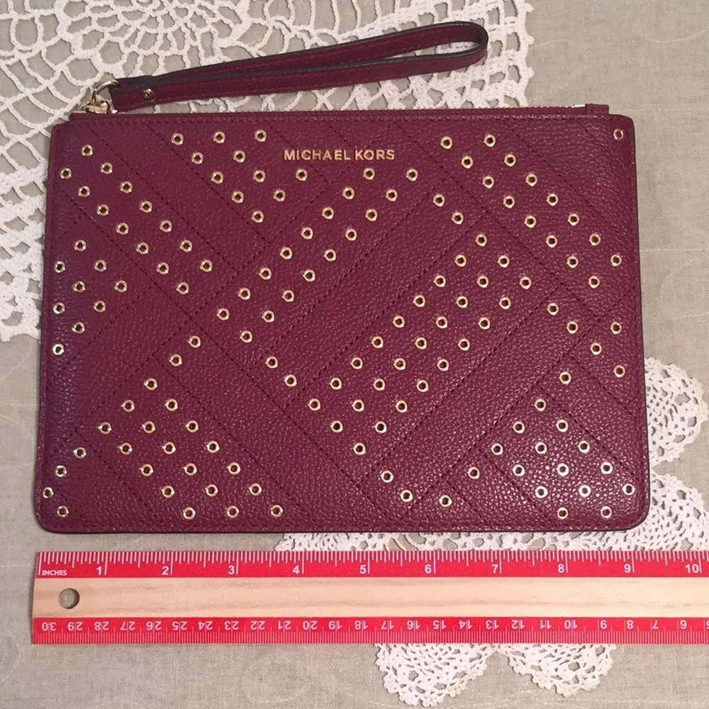 Michael Kors Mulberry Jet Set Travel XL Zip Clutch New